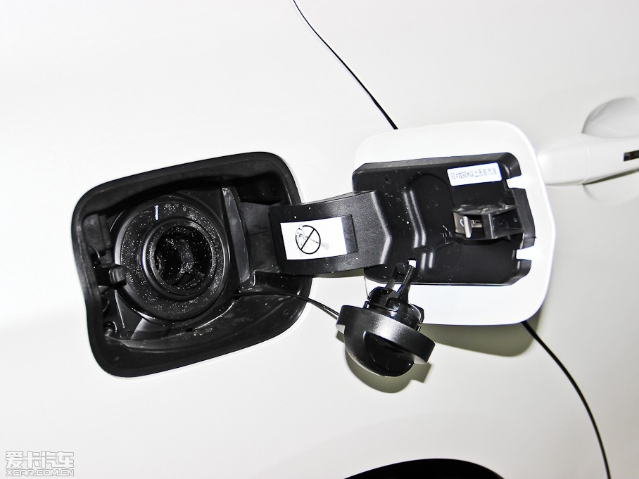 2014ѩFC4L (q) 1.8L Ԅ(dng)