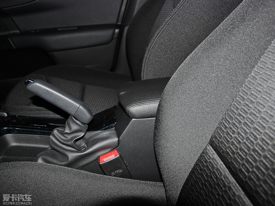 2014ѩFC4L  1.8L Ԅӄ