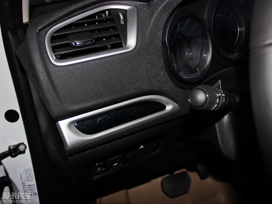 2014ѩFC4L  1.8L Ԅӄ