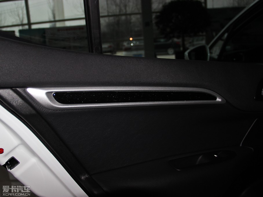 2014ѩFC4L (q) 1.8L Ԅ(dng)