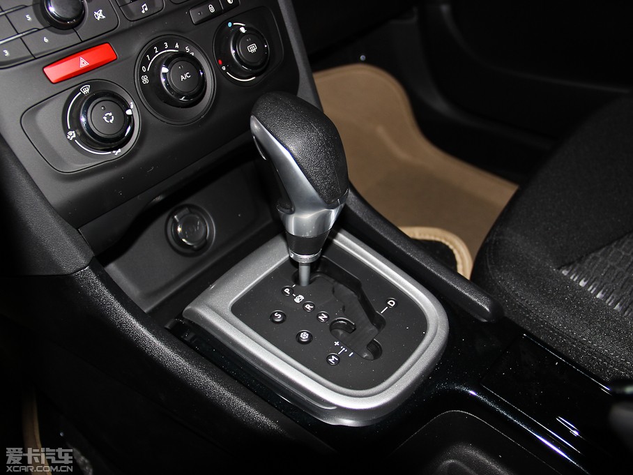 2014ѩFC4L  1.8L Ԅӄ