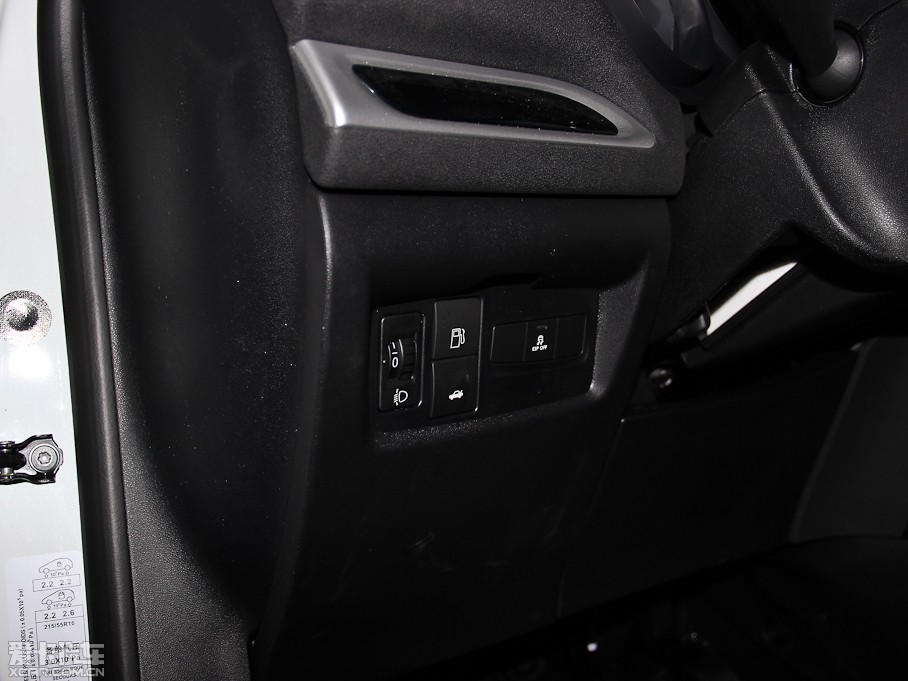 2014ѩFC4L  1.8L Ԅӄ