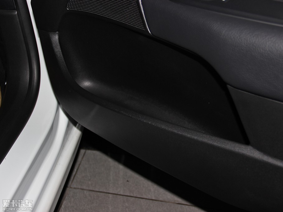 2014ѩFC4L  1.8L Ԅӄ