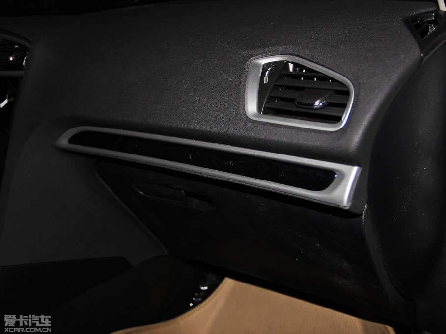 2014ѩFC4L  1.8L Ԅӄ