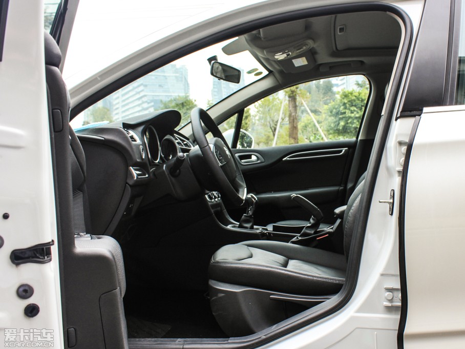 2014ѩFC4L ܇d 1.8L քӄ