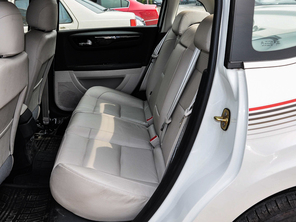 東風雪鐵龍2014款新世嘉三廂