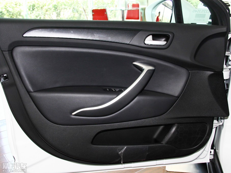 2014ѩFC5 1.6THP ԄF