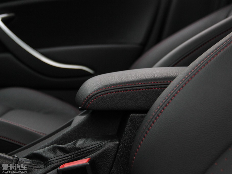 2014ѩFC5 1.6THP ԄF