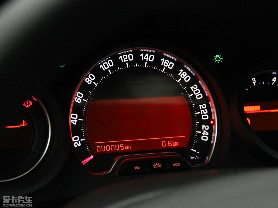 2014ѩFC5 1.6THP ԄF