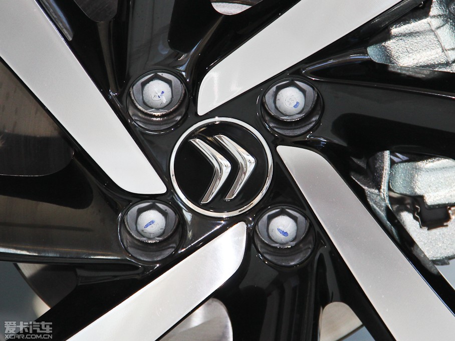 2015ѩFC3-XR 1.6THP ԄŞ