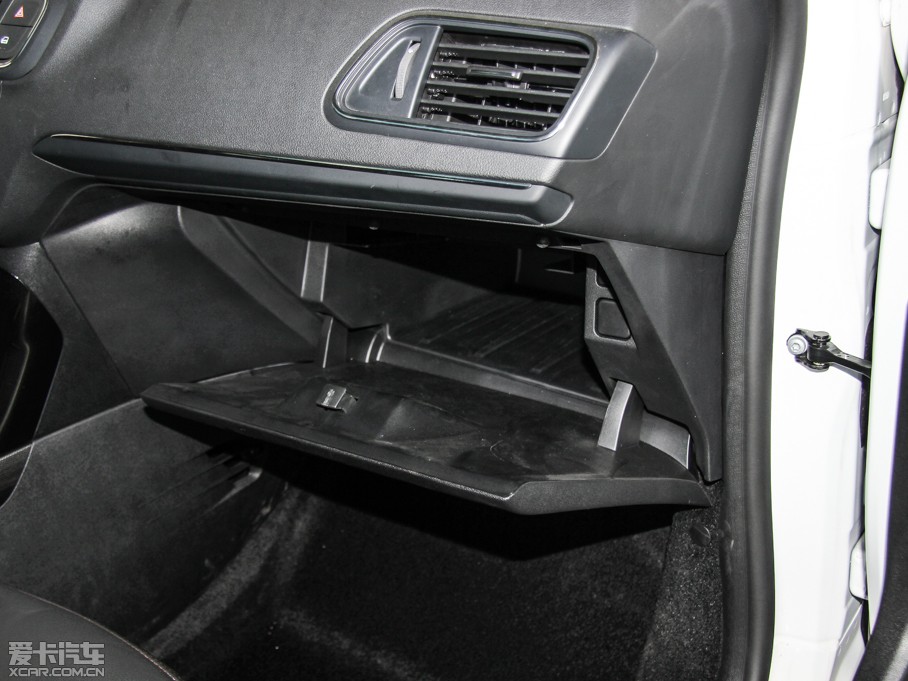 2015ѩFC3-XR 1.6THP ԄŞ