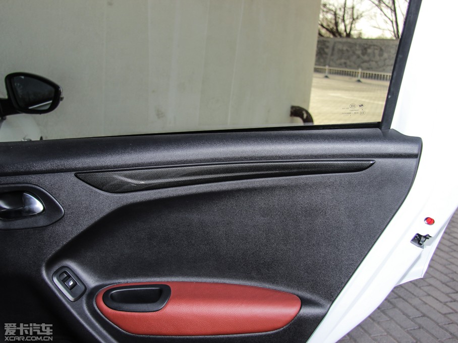 2015ѩFC3-XR 1.6THP ԄŞ