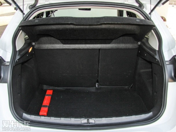 東風雪鐵龍2015款C3-XR