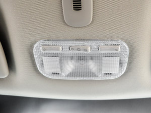 2015款1.6L 自动时尚型 空间座椅