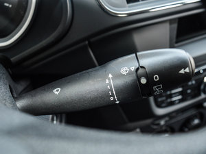 2015款1.6L 自动时尚型 中控区