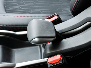 2015款1.6L 自动智能型 驻车制动器