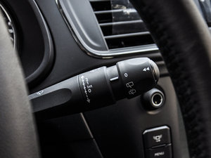 2015款1.6L 自动智能型 中控区