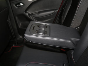 2015款1.6L 手动先锋型 空间座椅