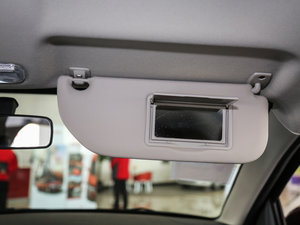 2015款1.6L 手动先锋型 空间座椅