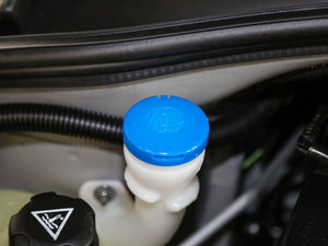 2015款1.6L 手动先锋型 其它