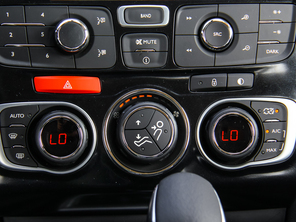 東風(fēng)雪鐵龍2015款雪鐵龍C4L