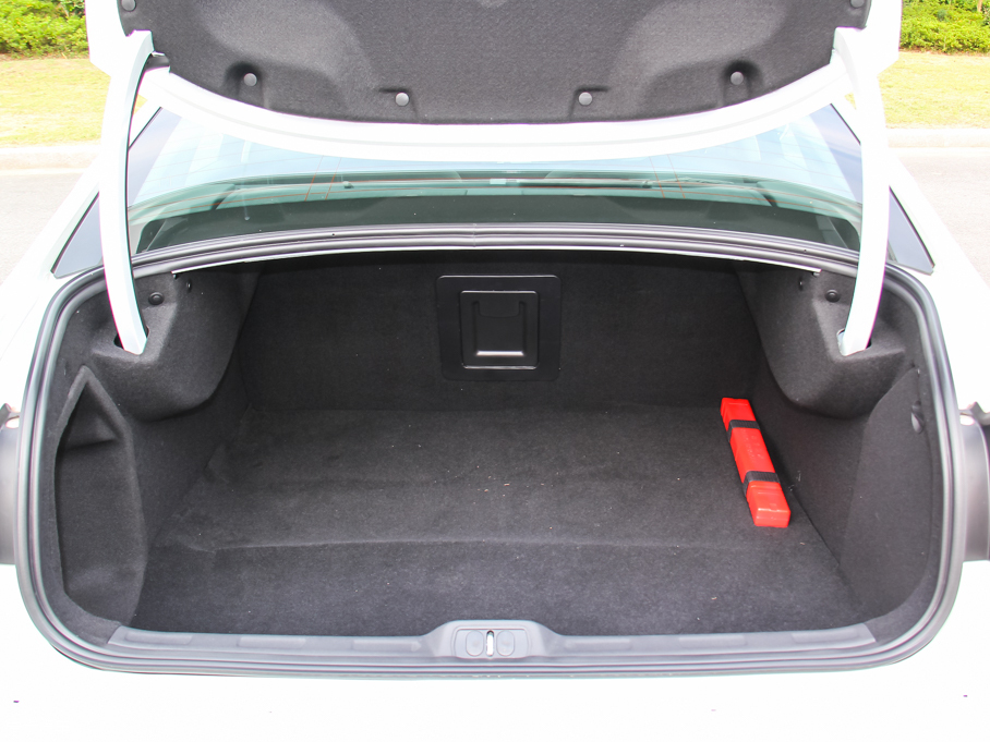 2016ѩFC5 1.8THP ԄӺA