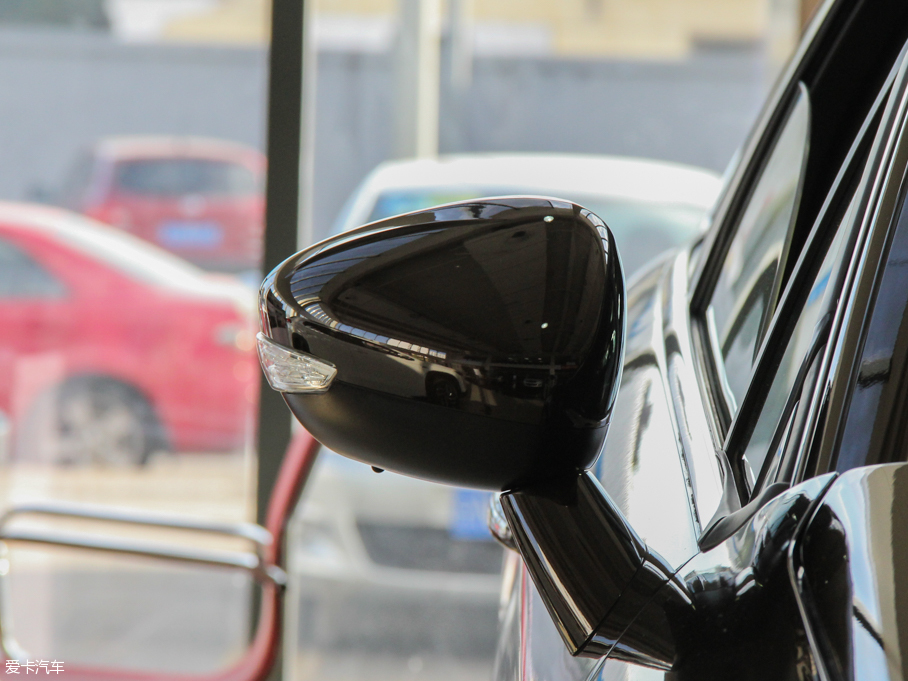 2016ѩFC5 1.8THP ԄF