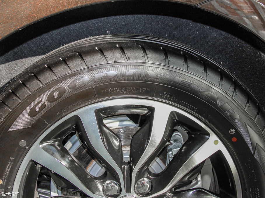 2016ѩFC5 1.8THP ԄF