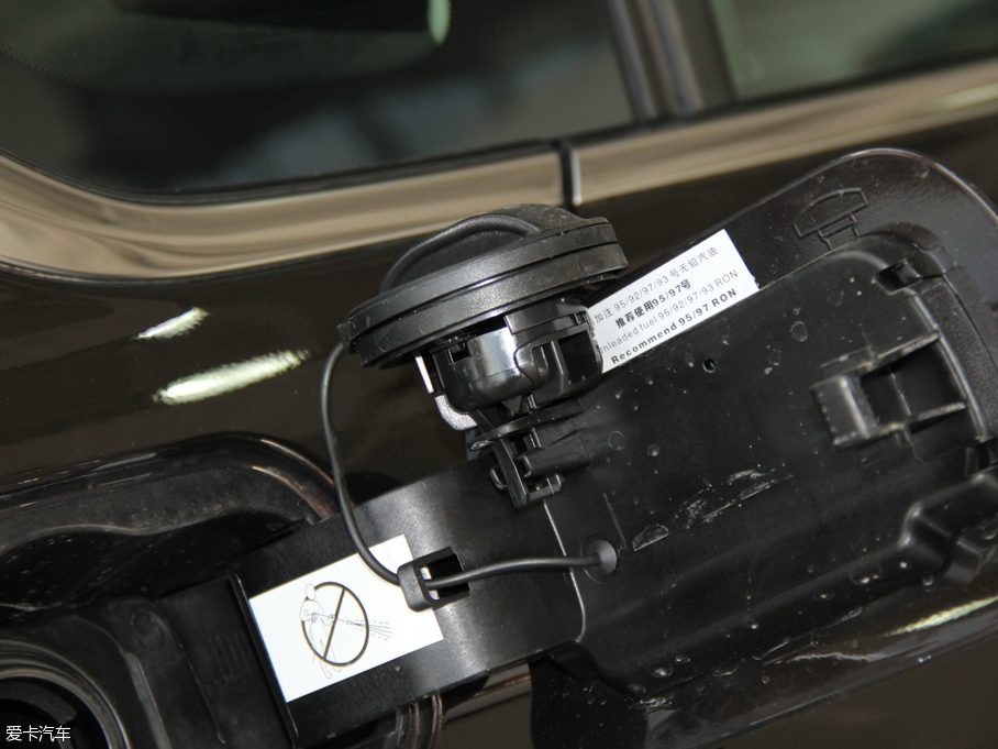 2016ѩFC5 1.8THP ԄF