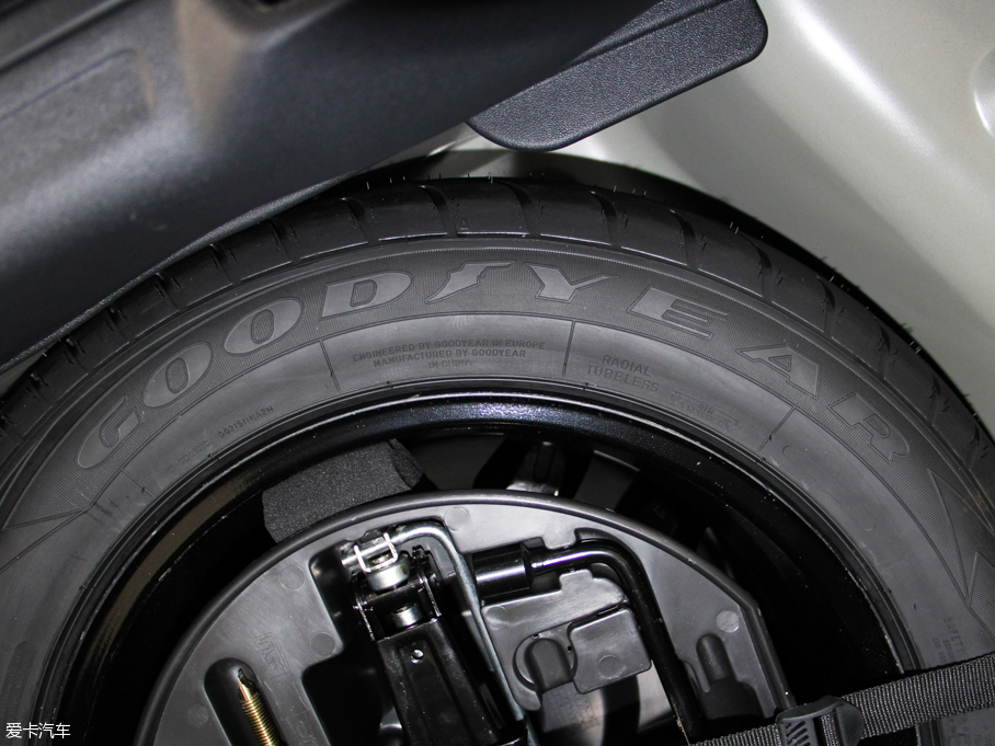 2016ѩFC5 1.8THP ԄF