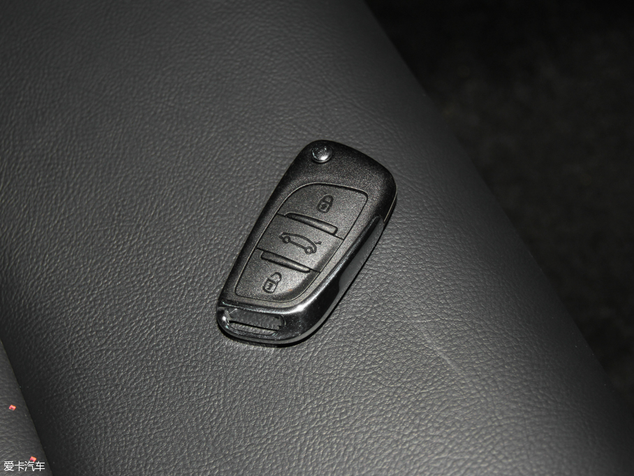 2016ѩFC5 1.8THP ԄF