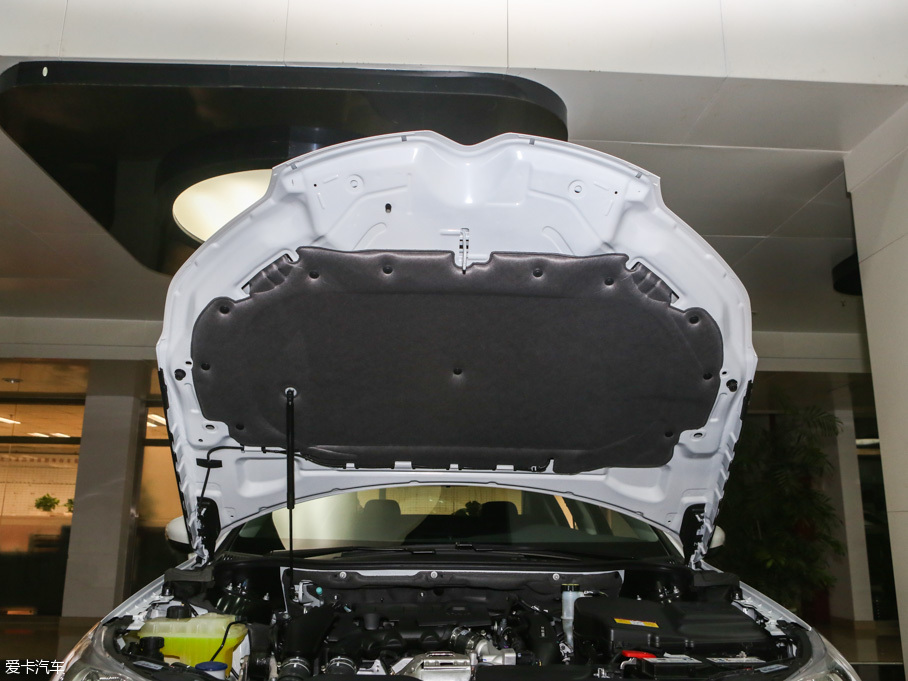 2016��ѩ�F��C5 1.8THP �Ԅ�������