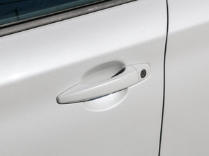 2016İ 1.6L Ԅm {T