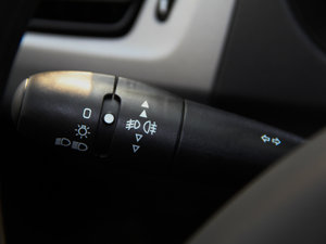 2016款1.6L 手动时尚型 中控区
