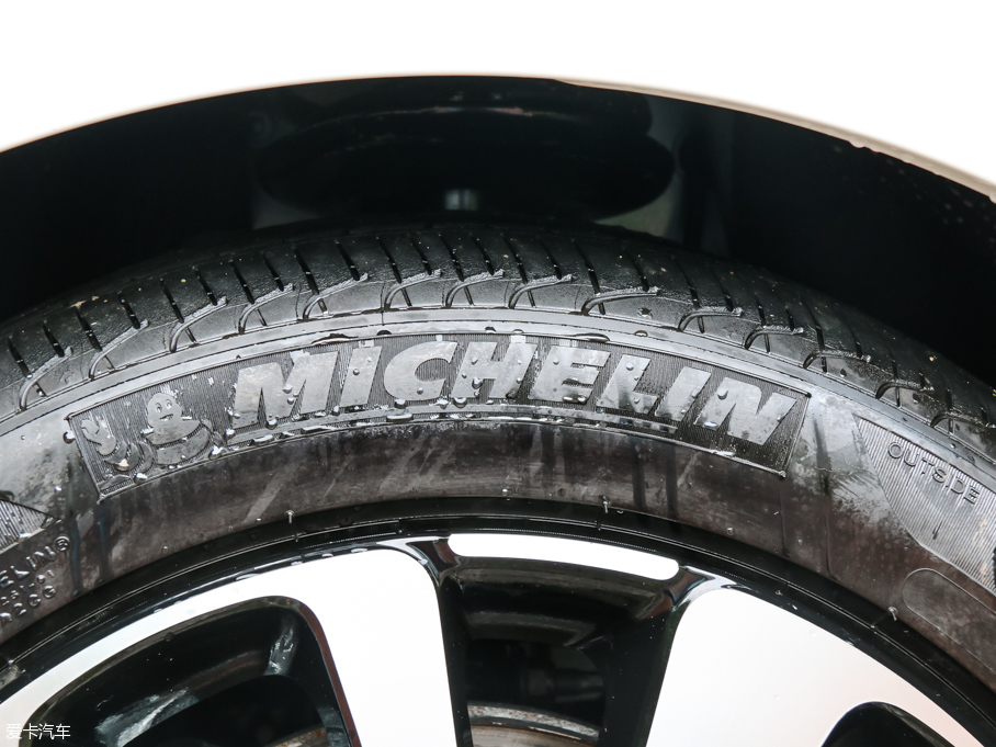 2016ѩFC4L 1.6THP ԄŞ