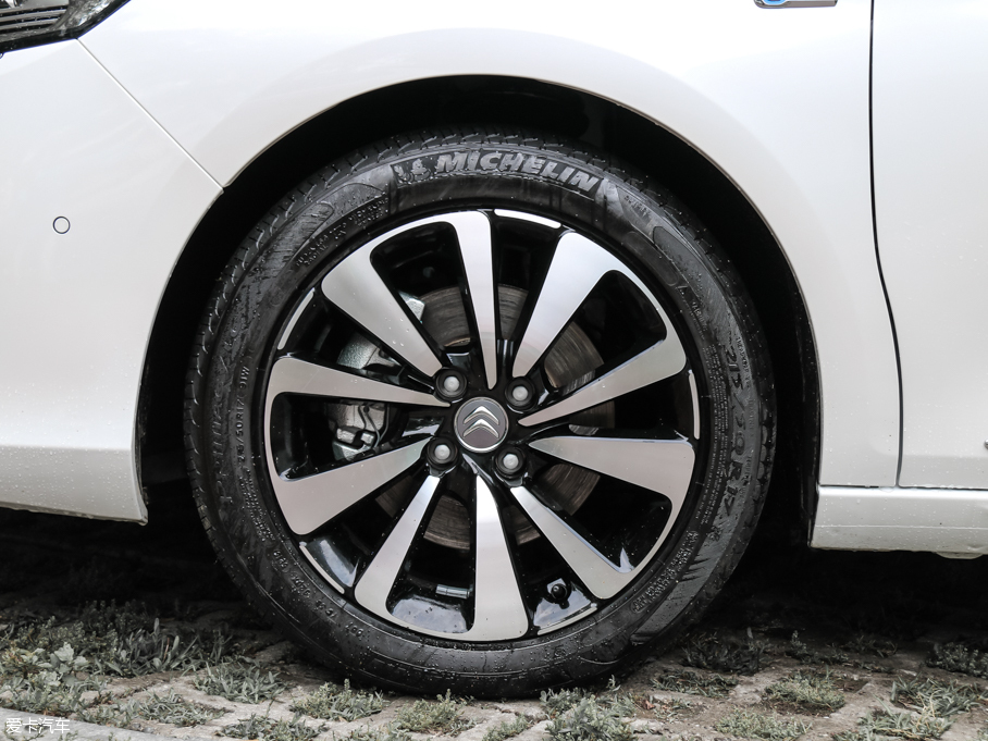 2016ѩFC4L 1.6THP ԄŞ