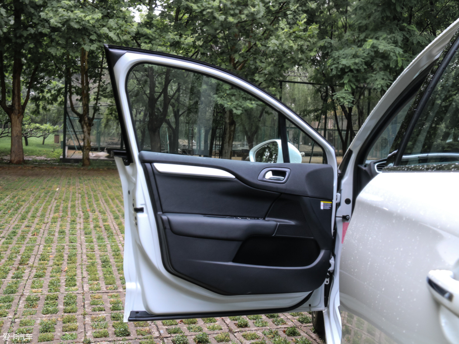 2016ѩFC4L 1.6THP ԄŞ