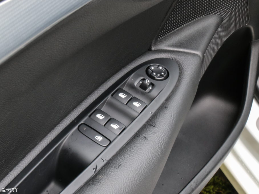 2016ѩFC4L 1.6THP ԄŞ