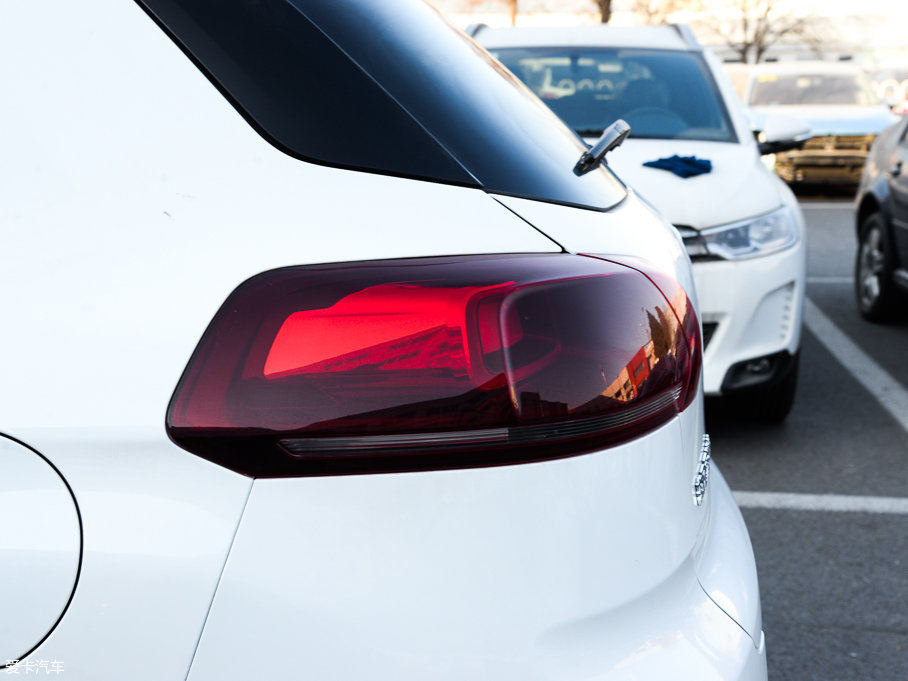 2017ѩFC3-XR 1.6L Ԅh