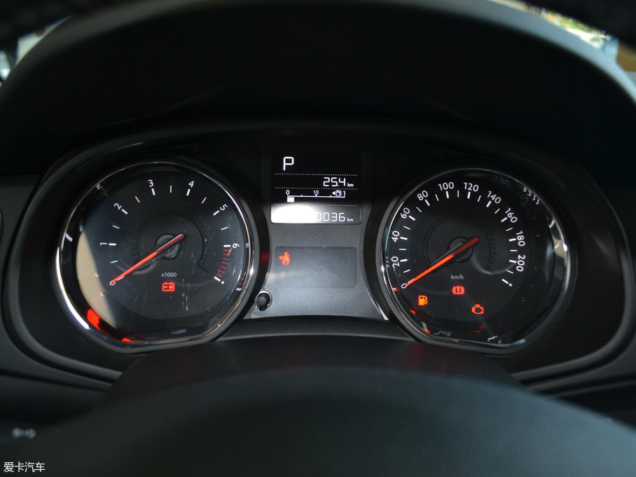 2017ѩFC3-XR 1.6L Ԅh