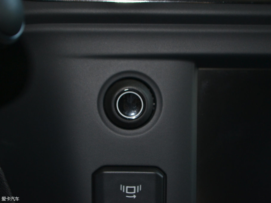 2017ѩFC3-XR 1.6L Ԅh