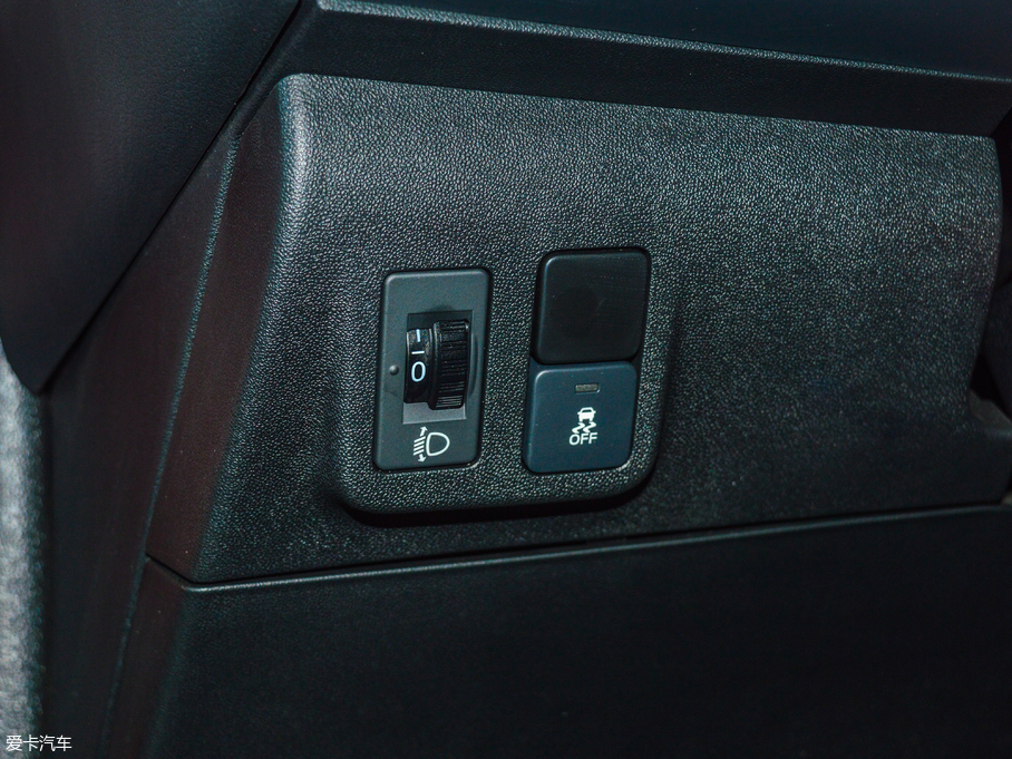 2017ѩFC3-XR 1.6L քh