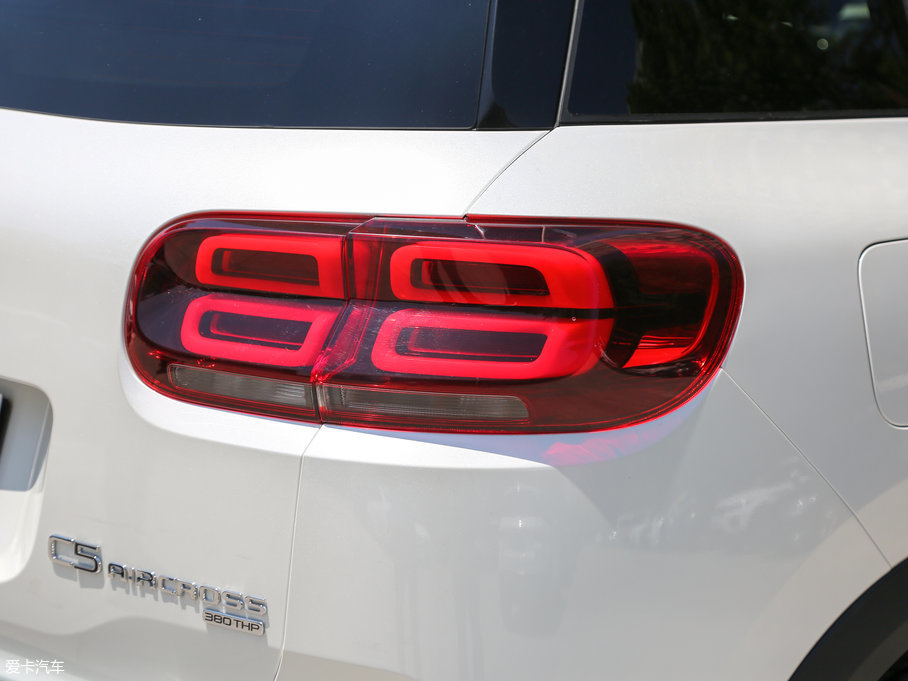 2017 C5 AIRCROSS 380THP Ş