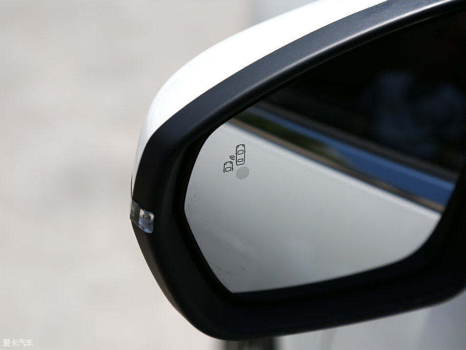 2017 C5 AIRCROSS 380THP Ş