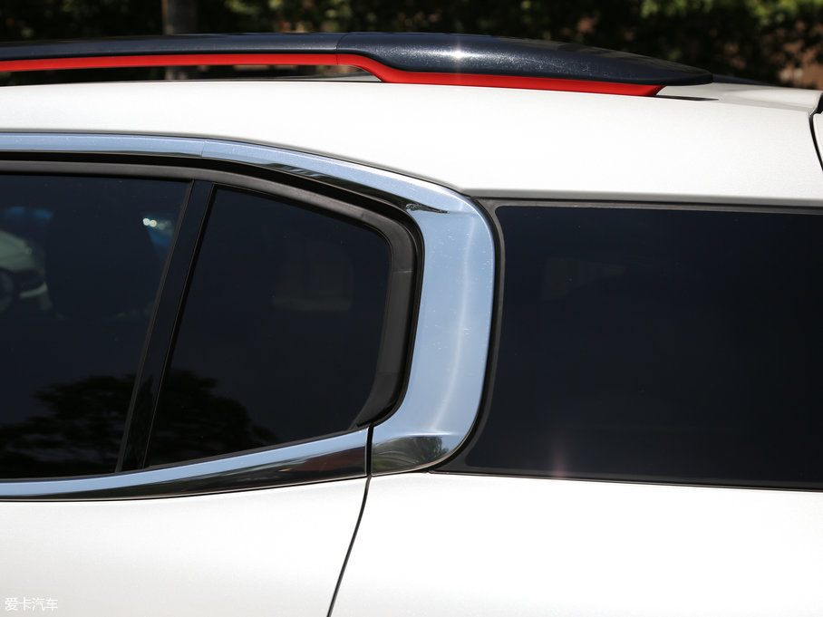 2017 C5 AIRCROSS 380THP Ş