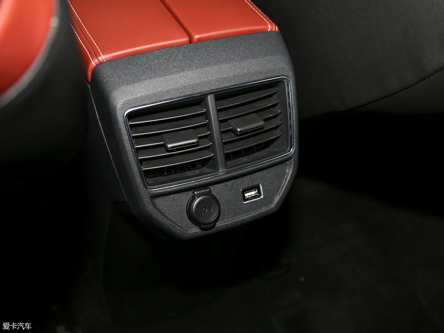 2017 C5 AIRCROSS 380THP Ş