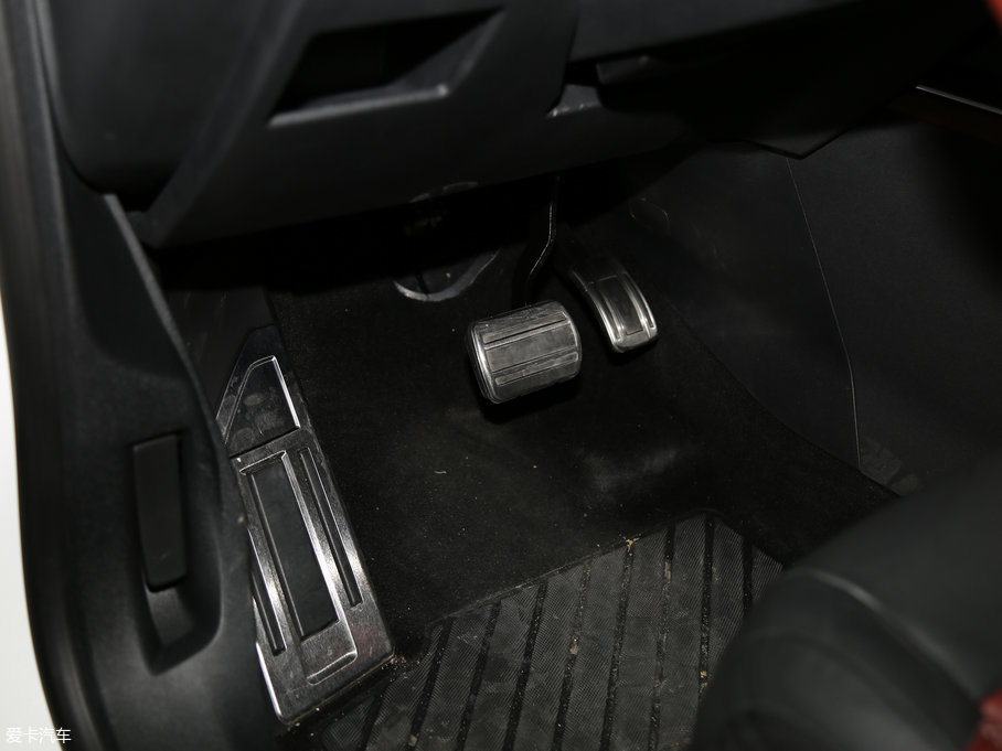 2017 C5 AIRCROSS 380THP Ş