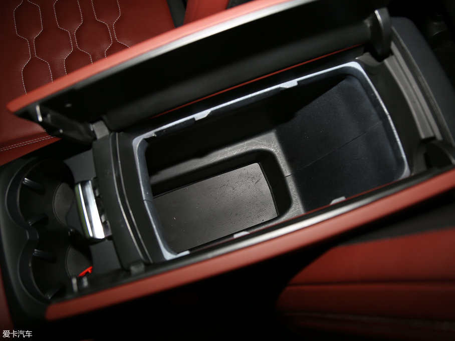 2017 C5 AIRCROSS 380THP Ş