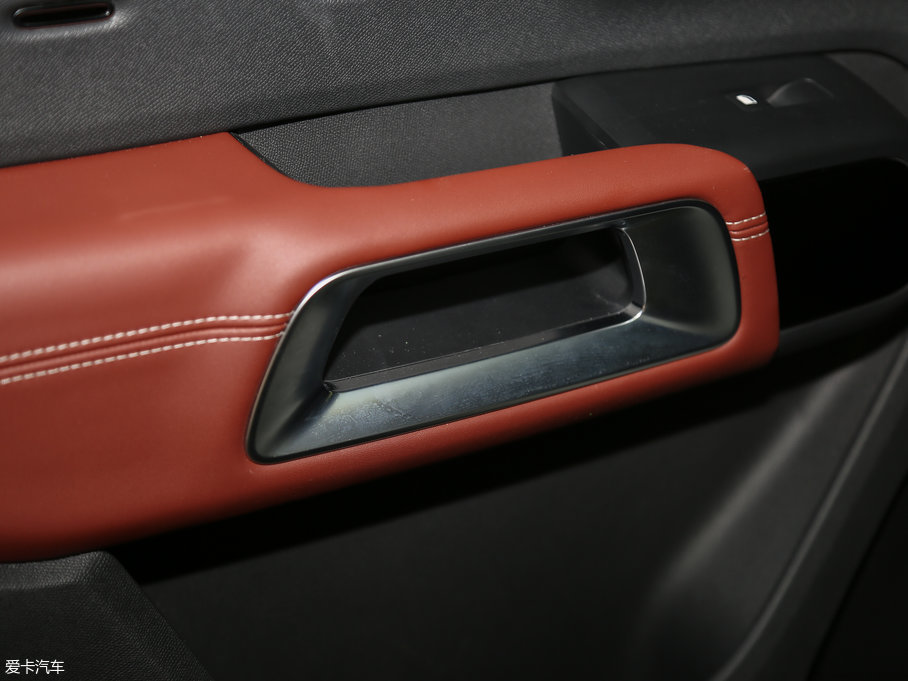 2017 C5 AIRCROSS 380THP Ş