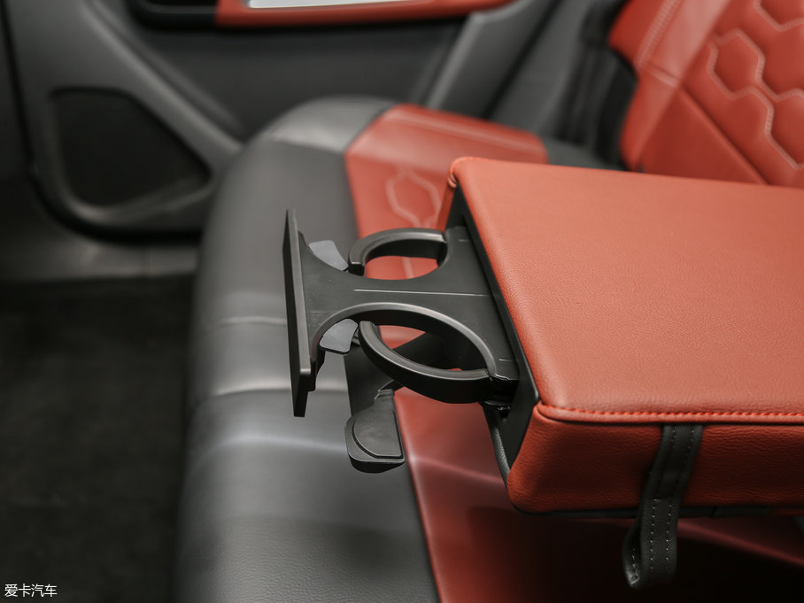 2017 C5 AIRCROSS 380THP Ş